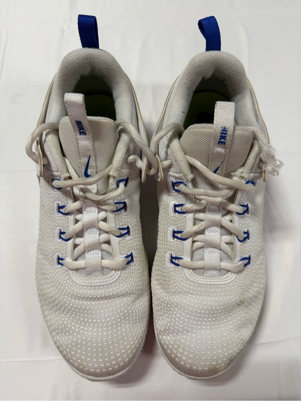 Nike Varsity Compete TR 2 Women’s 9 White Blue Volleyball Court Shoes